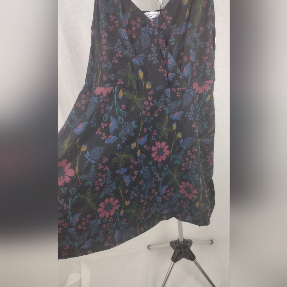 Love Fire Kids Floral Print Spaghettis Strap Dress Size Medium NWT - Picture 4 of 9